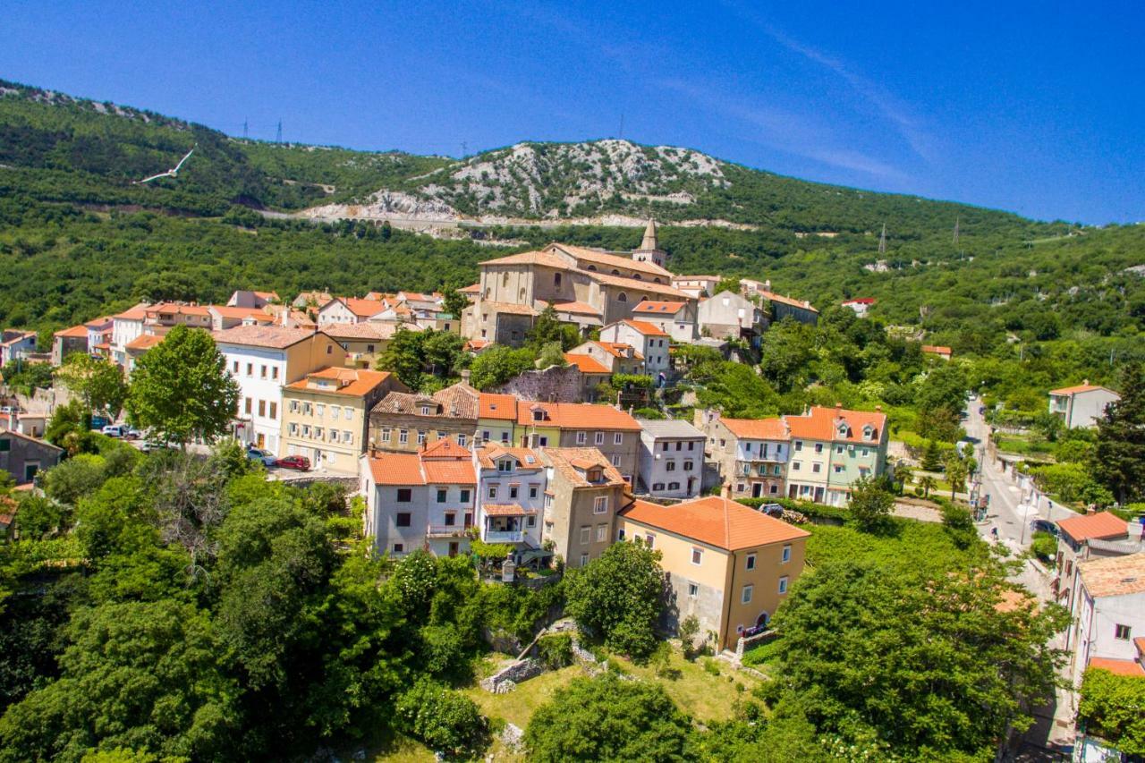 Villa Volcera บาการ์ ภายนอก รูปภาพ