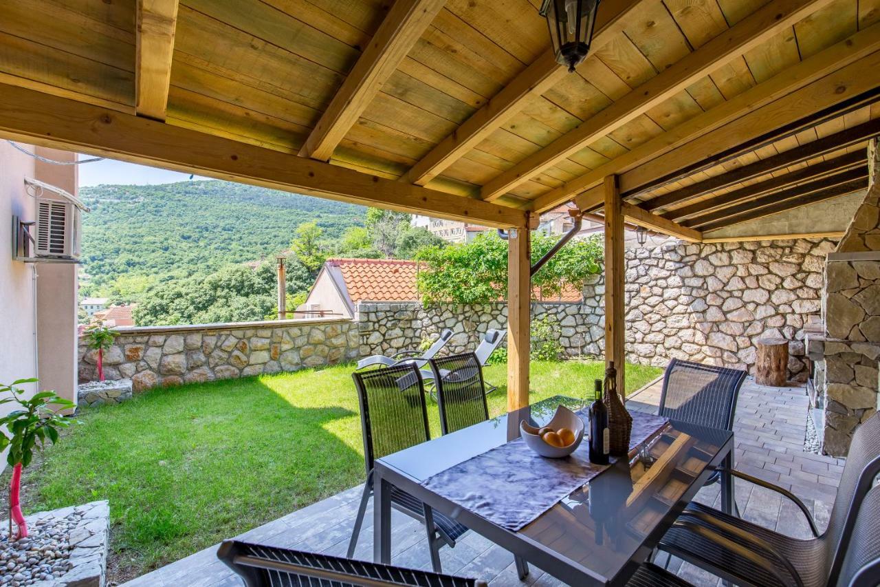 Villa Volcera บาการ์ ภายนอก รูปภาพ