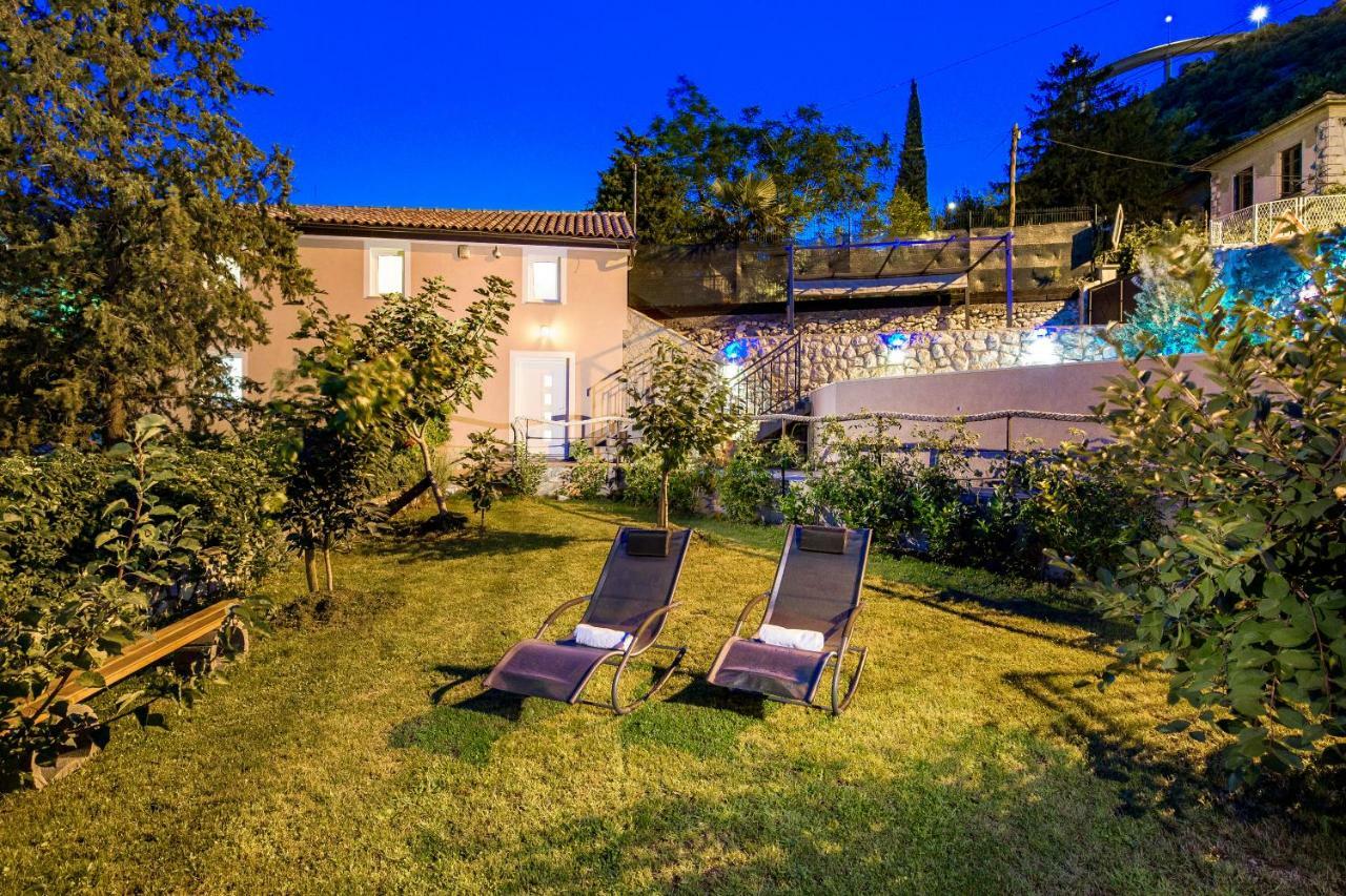 Villa Volcera บาการ์ ภายนอก รูปภาพ